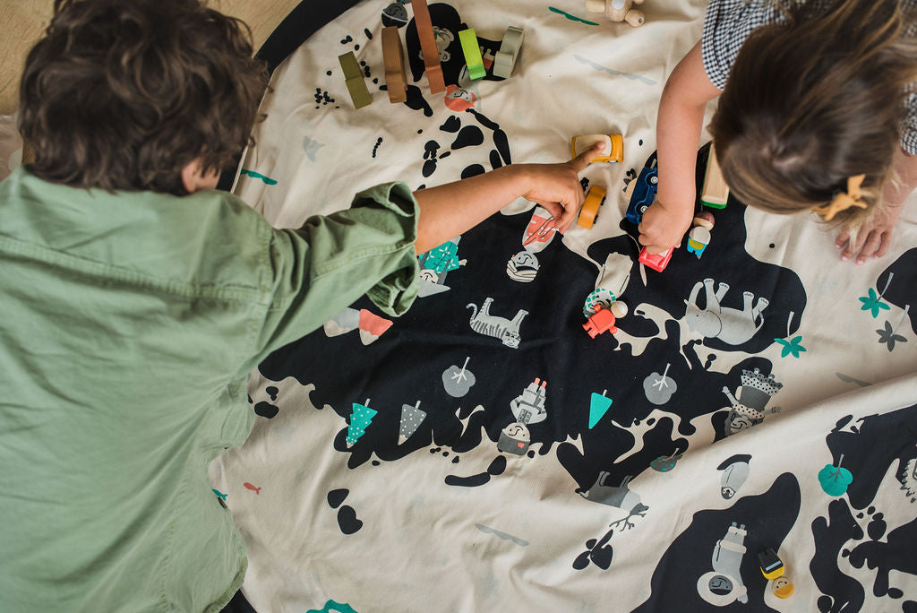 Worldmap/stars toy storage bag