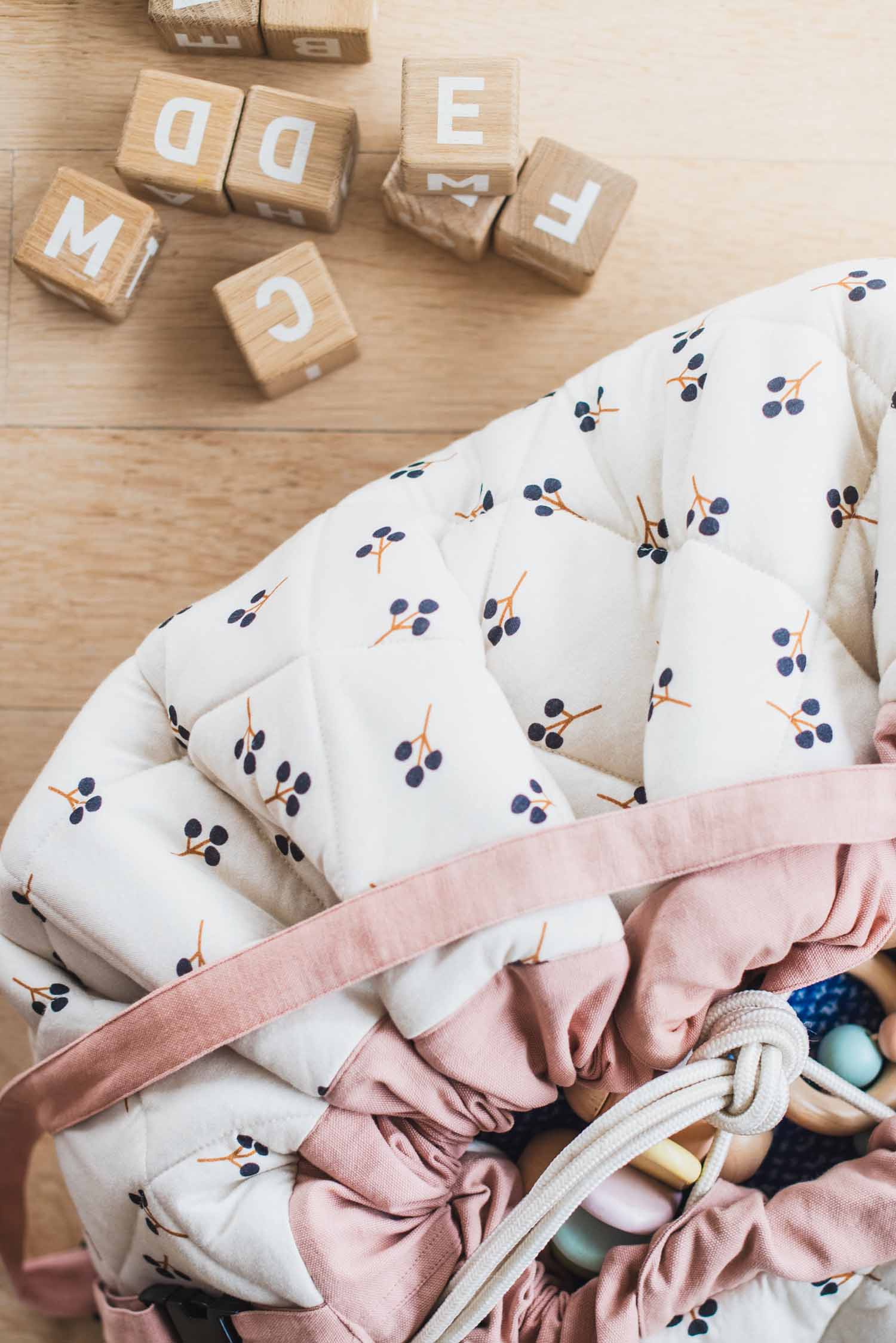 Moulin Roty Après la Pluie baby playmat - bag