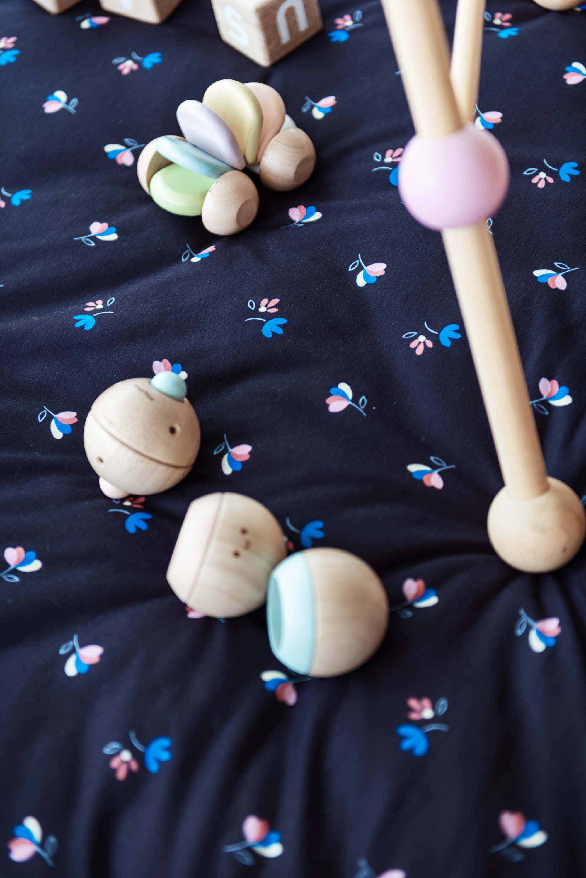 Play&Go Soft Flowers storage bag playmat detail photo flowerprint wooden toys