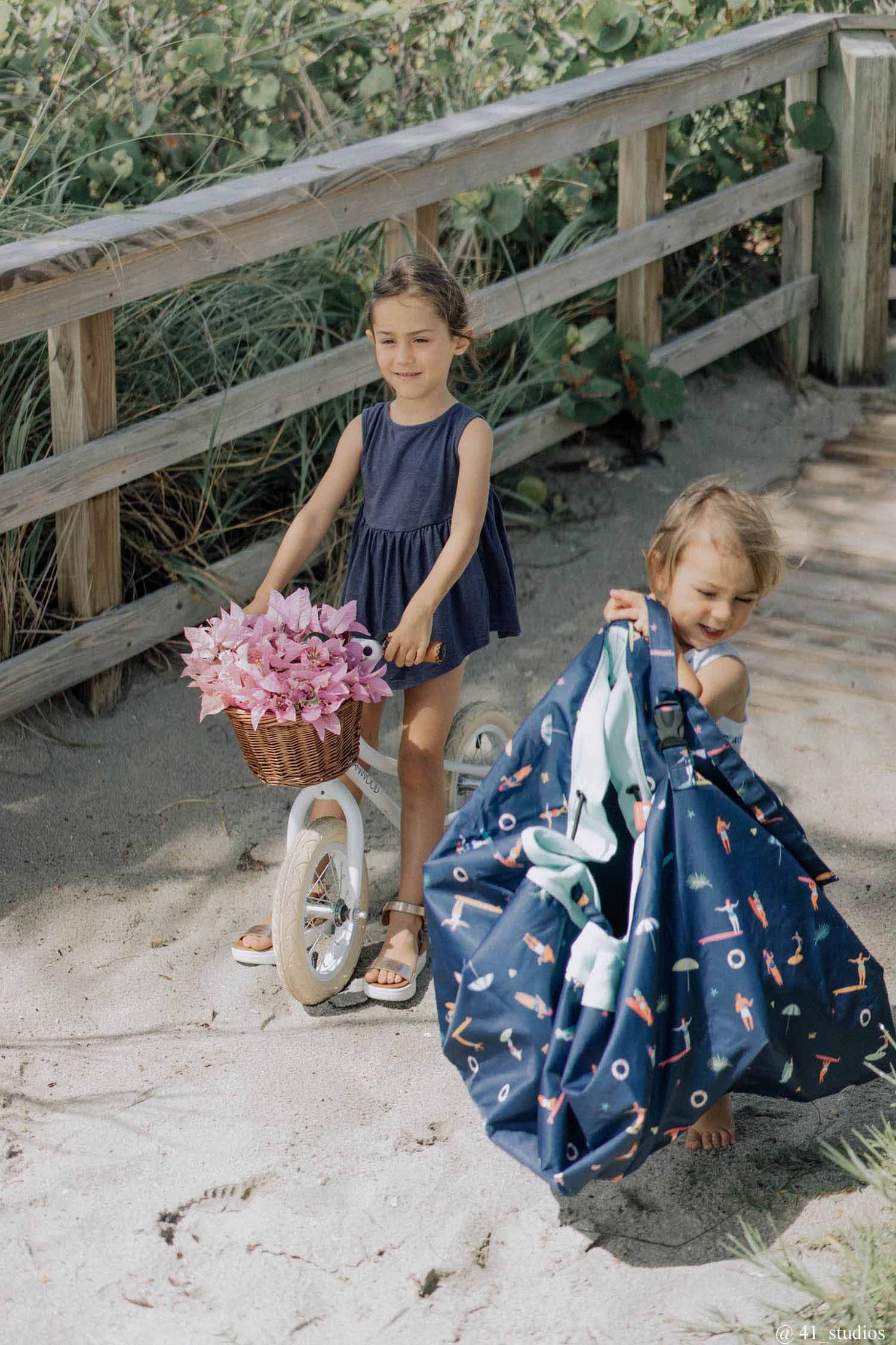 Outdoor storage bag surf