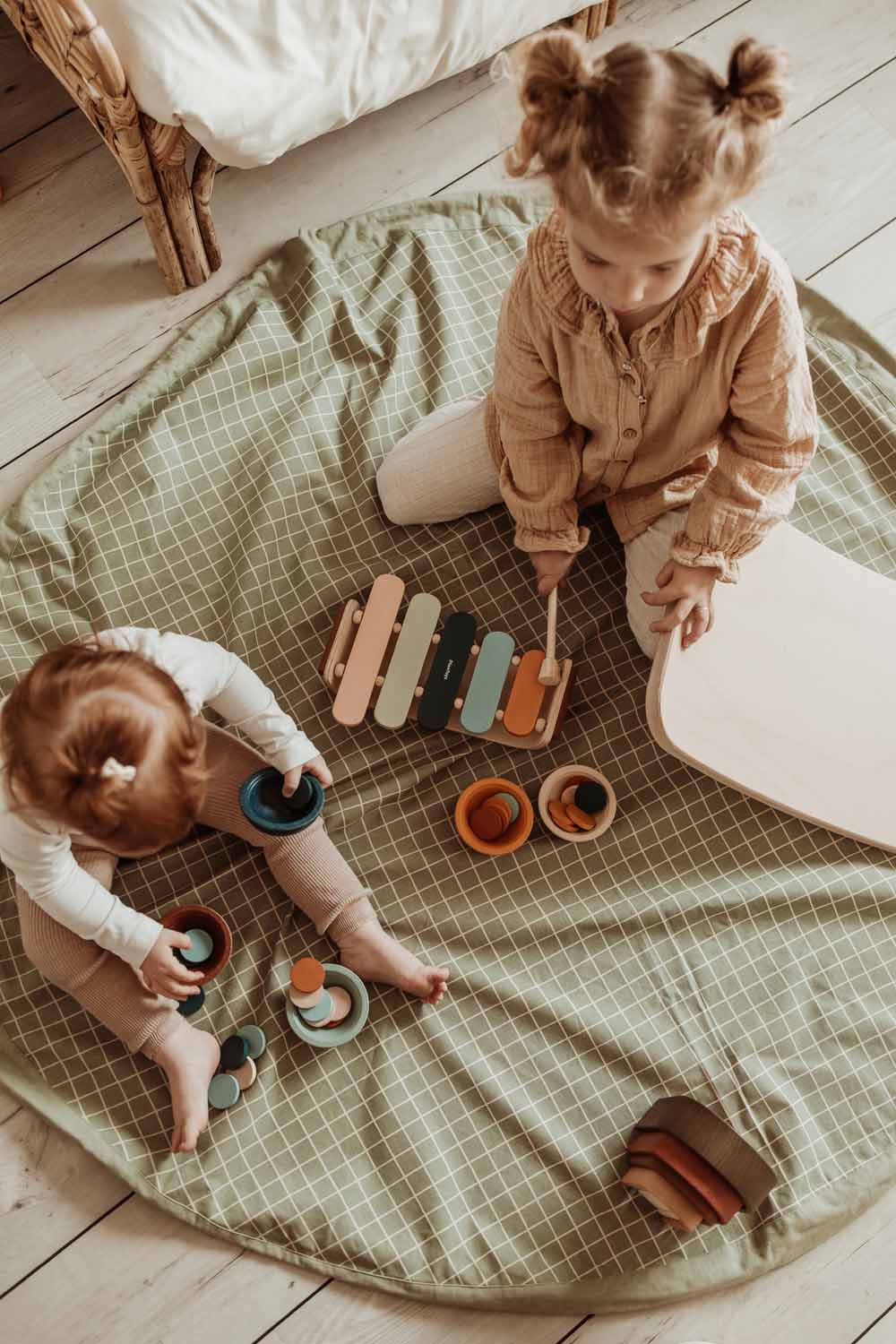 Organic grid green storage bag