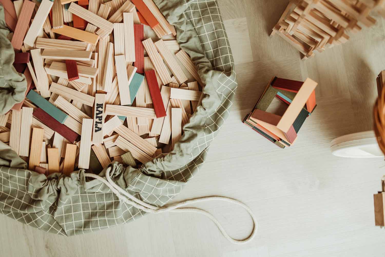 Organic grid green storage bag